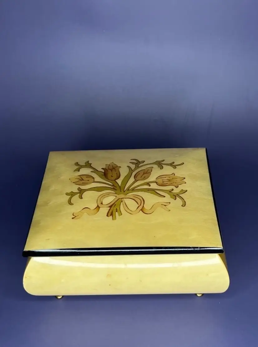 Jewelry Box-Andrew Lloyd Webber CATS! San Francisco Music Box Company Music