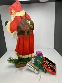 Vintage Handcrafted Wooden Santa On Stand @ 15x8x3