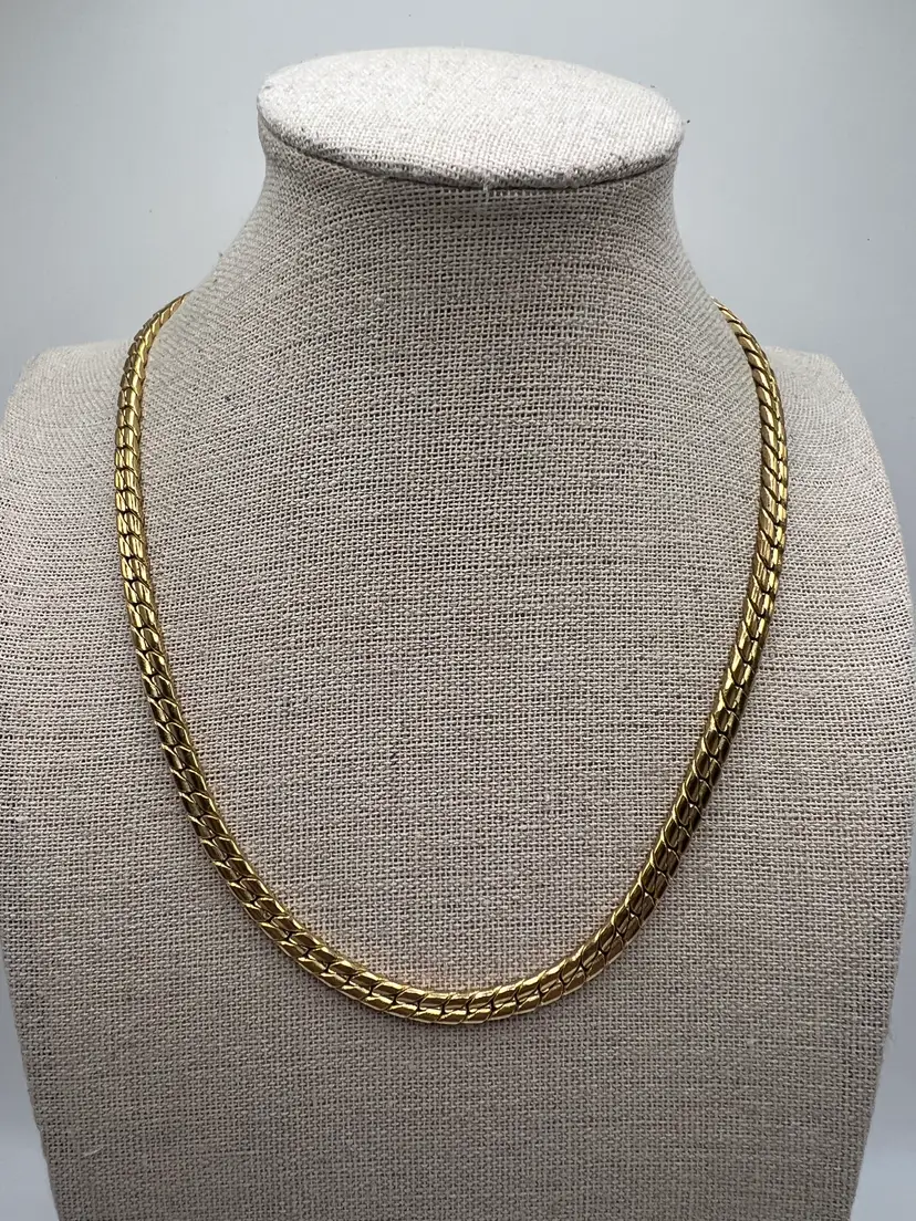 Vintage Gold Tone Herringbone Necklace 16 Inch Chain Flat Link Classic