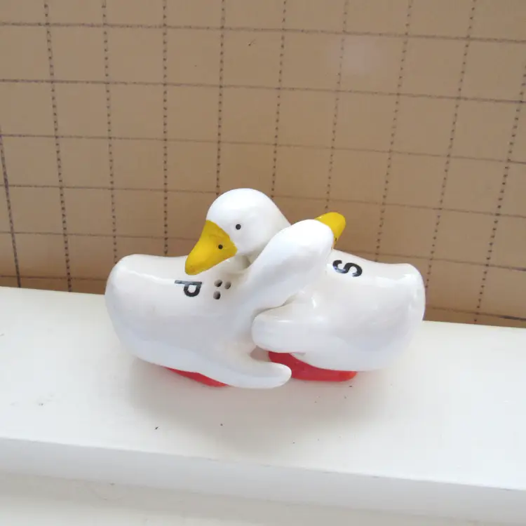 Hugging Geese Salt and Pepper Shaker Set