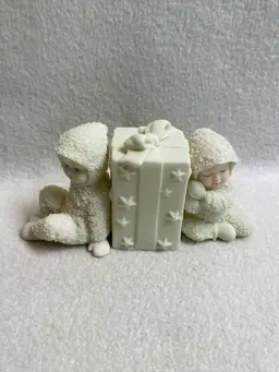 Vintage Department 56 Winter Tales of the Snowbabies - 'Waiting for Christmas' - In Original Box (N173)