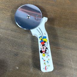 Mickey Pizza Cutter