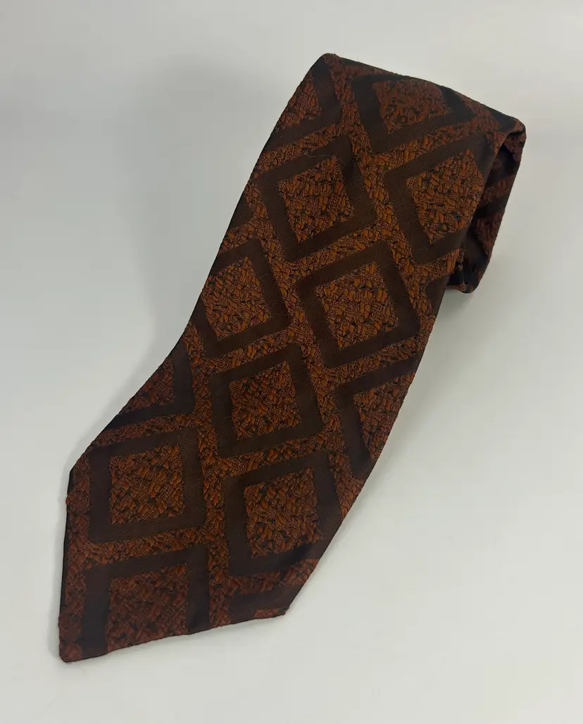 Vintage Unbranded Brown Diamond Design Silk/Rayon Tie 56" x 4"