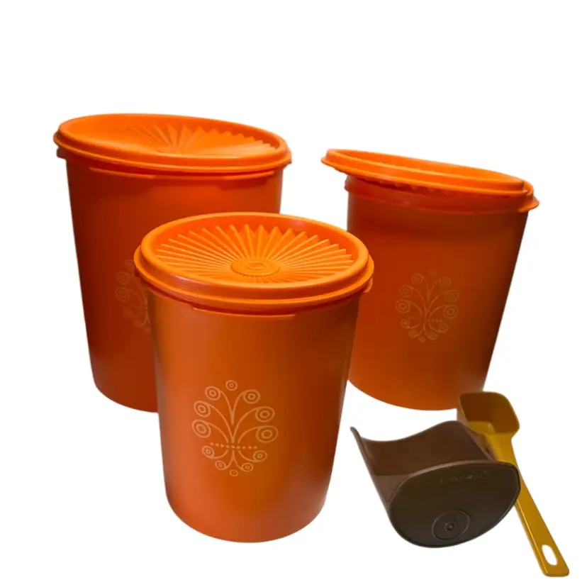 3 Piece Vintage Orange Tupperware Canister Set From 1970’s Starburst Pattern / Lid On Medium Canister Has Crack / Coffee Smell