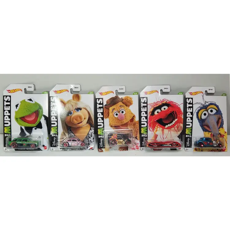 Hot Wheels Disney MUPPETS Complete Set of 5 - Nomad Volkswagen Beetle Ford - NEW