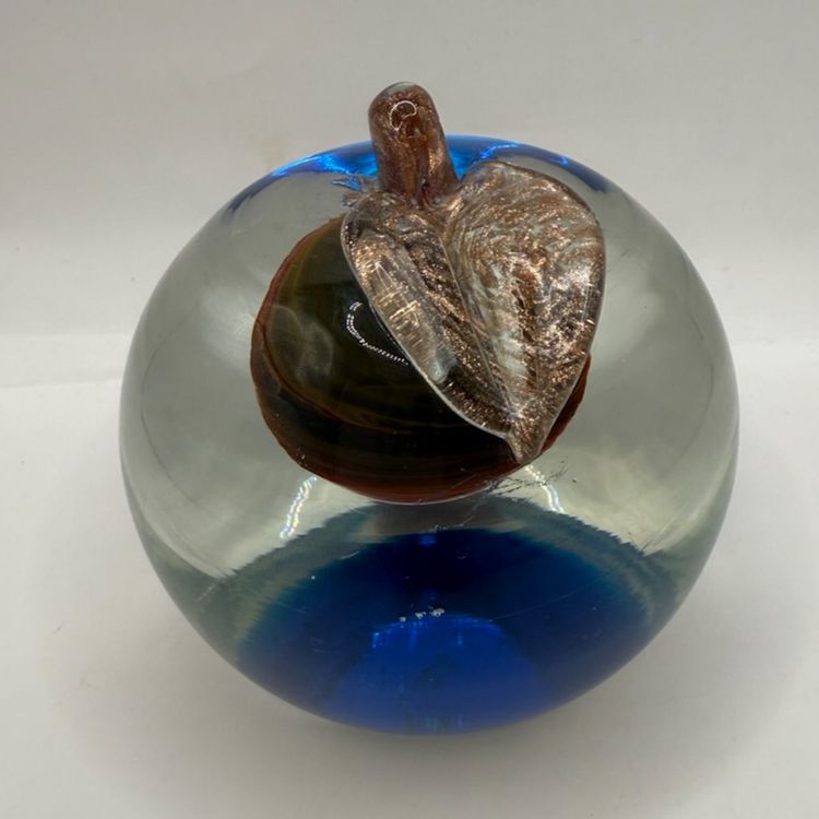 Murano Blue Somerso Magnum Art Glass Apple Paperweight With Adventurine Stem & Leaf 3.25x3.5”