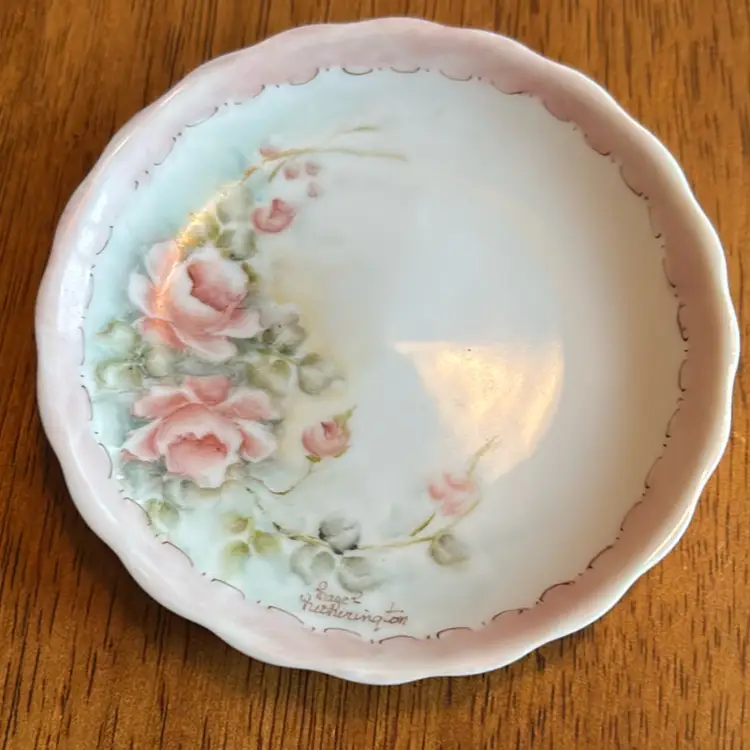 Butter Pat 3.5” Hazel Hetherington