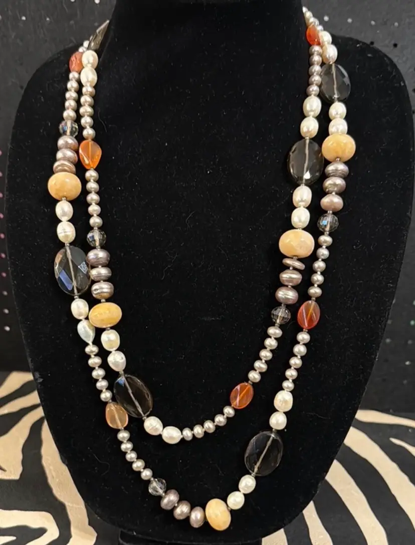 Genuine Pearls and Gemstones Vintage HAND KNOTTED NECKLACE 28” long