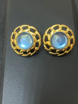 65) Vintage Gold Tone Blue Center Pierced Earrings