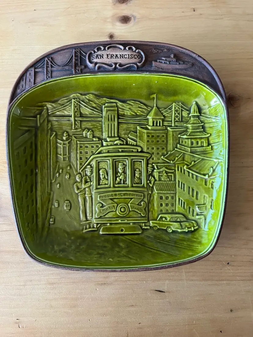 MCM Treasure Craft-Made in USA-San Francisco-Avocado Green w/ Trolley Car, Golden Gate Bridge, Presidio CA-Market Streets. Lot 45