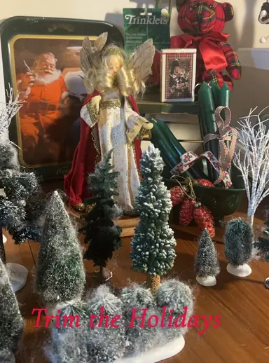 Trimming To The Holidays ❄️☃️🎄❄️⛄️🎄