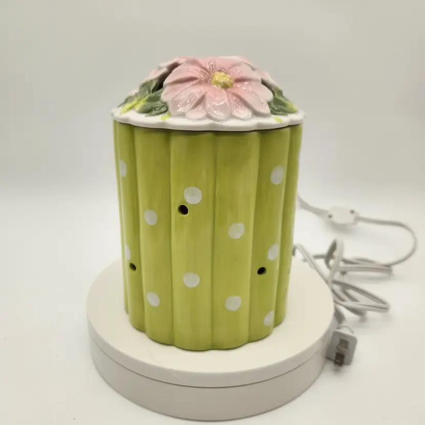 Ceramic Lime Green Electric Accent Lamp White Polka Dots 3D Pink Flower Lid