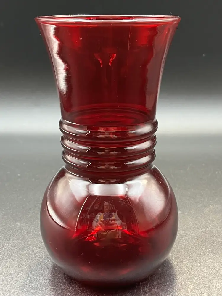 Anchor Hocking Royal Ruby Vase