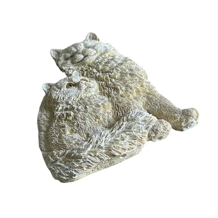 Cream Colored Resin Mother Cat and Kitten Resin Figurine or Wall Art