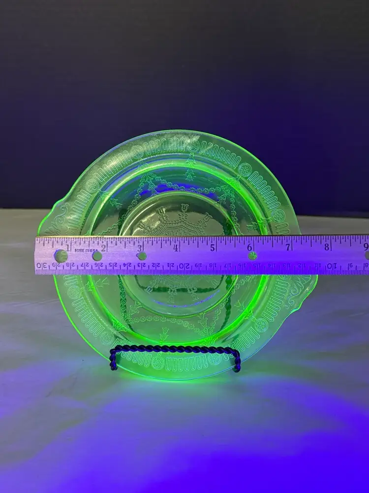 Vintage Anchor Hocking Cameo Ballerina Green Glass 7" Plate