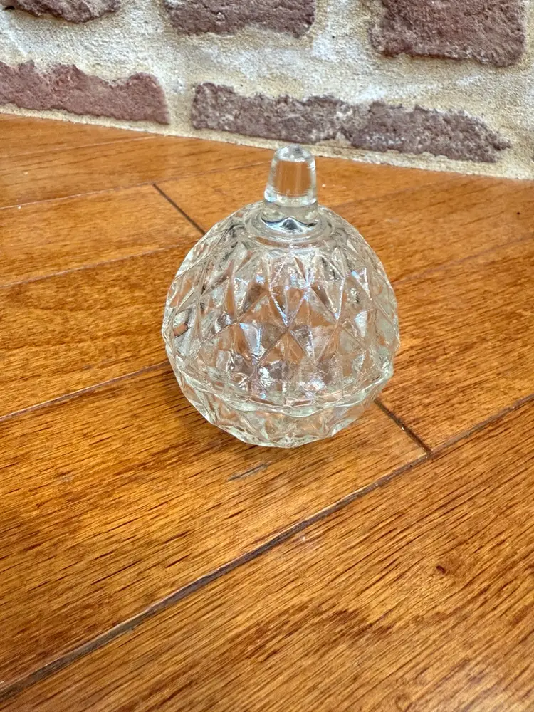 Vintage Pressed Glass Powder Jar with Lid – Diamond Pattern Trinket Dish, Mid-Century Vanity Décor