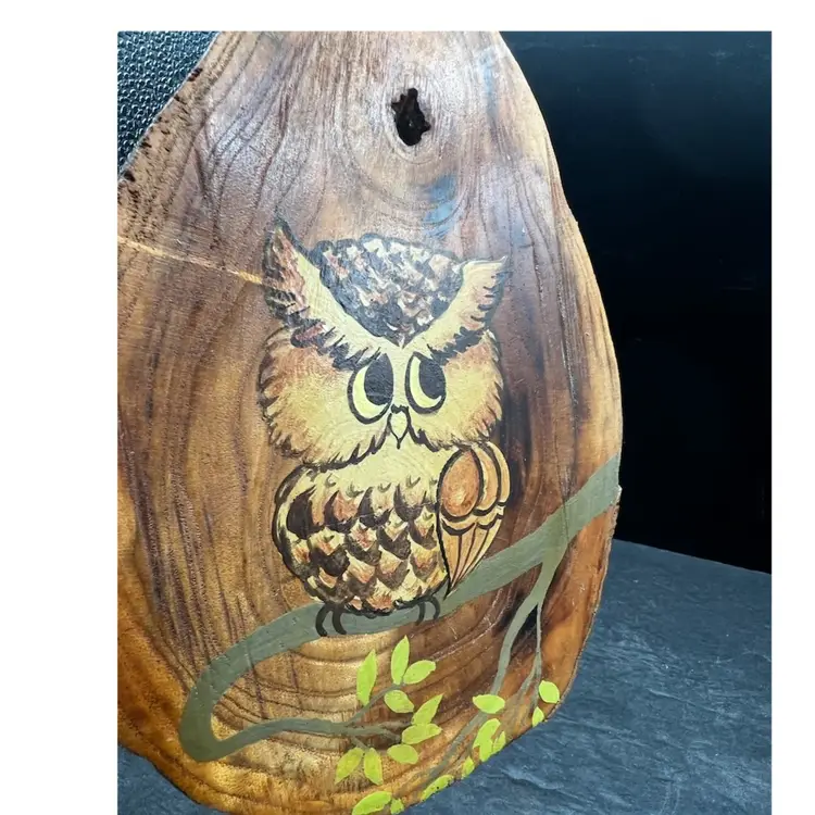 #526B Beautiful Vintage Hand Painted Owl On 
A Slice Of Wood.