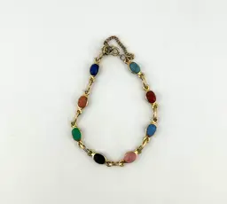 Gold Tone Bracelet With Glass Scarabs 7”