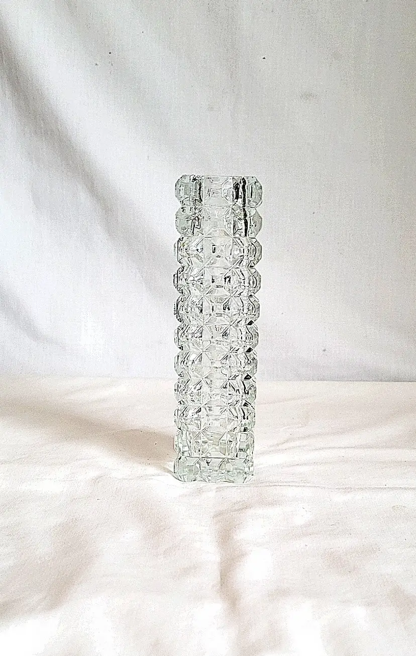 Vintage Clear Hobnail Glass Vase – Textured Cube Pattern – 7"