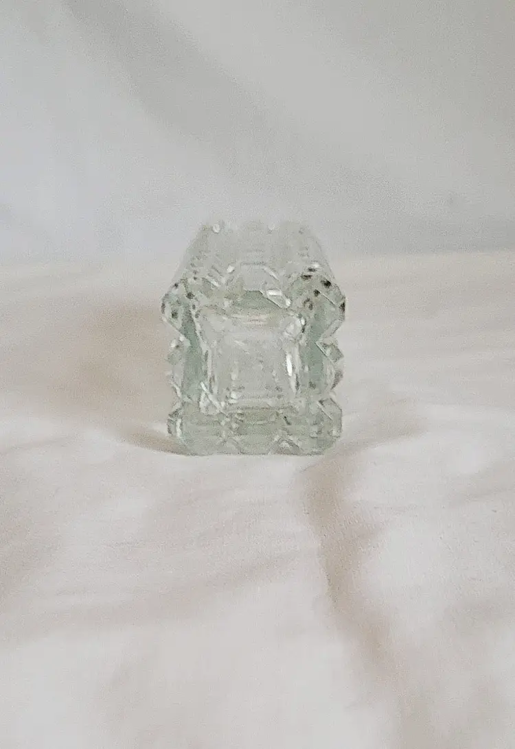 Vintage Glass Hobnail Vase 7 in Tall