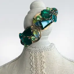 Clamper Bracelet! It Glows!