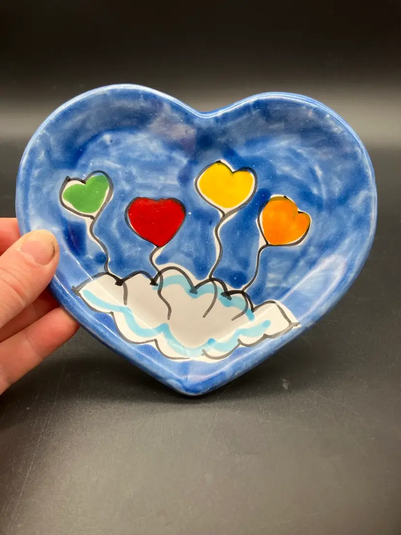 BIN - La Musa Italy Hand Painted Heart Trinket Dish 6” X 5.125” X 1”