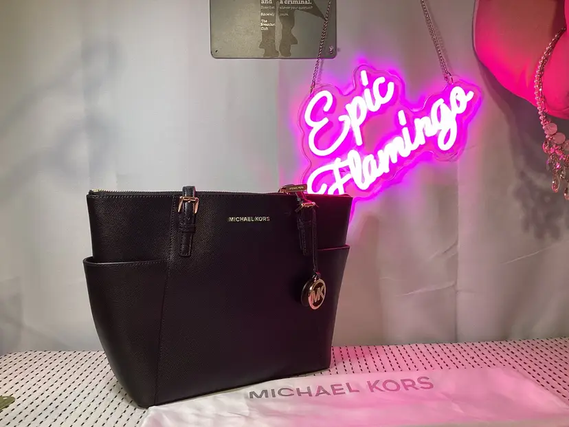 Michael Kors Charlotte Large Saffiano Leather Top-Zip Tote Bag
