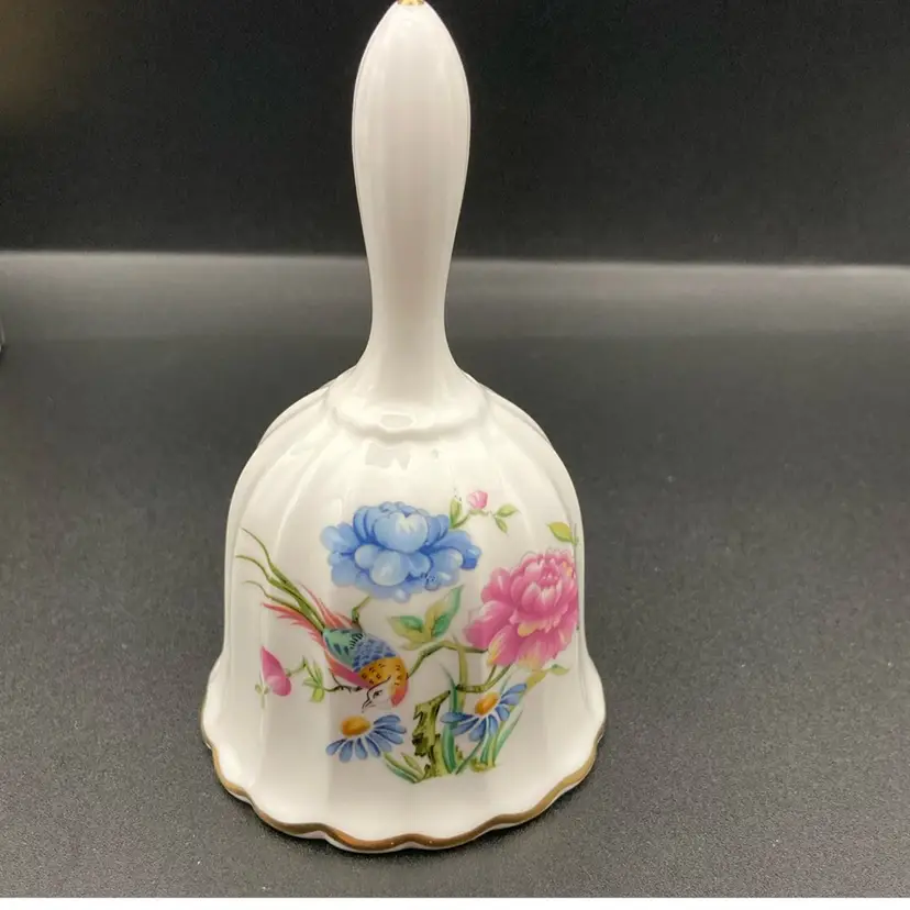Spode Fine Bone China England 1-6 Floral With A Beautiful Bird Bell 4” Tall 2 1/4” Wide