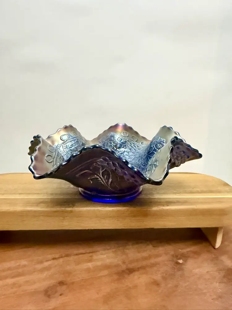 Antique Fenton Blue Carnival "Leaf Chain" Ruffled Bowl