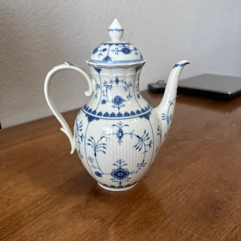 Vintage Kaiser Porcelain BORNHOLM Romantica Blue& White Tea Pot