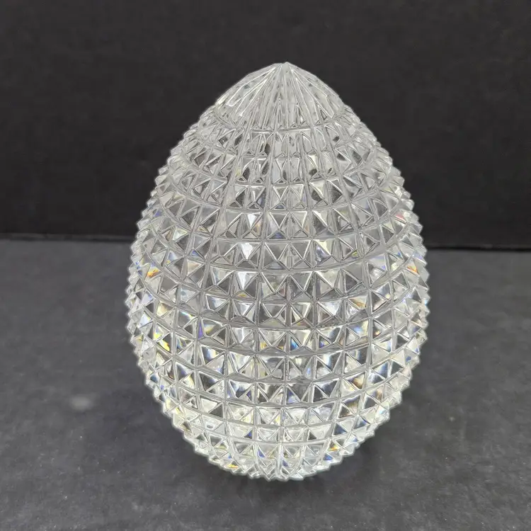 Heritage Crystal Diamond Point Egg Paperweight