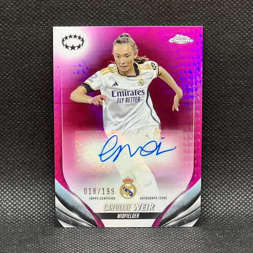 Caroline Weir 2023/24 Topps Chrome UEFA Women Pink Autograph /199 Soccer Card