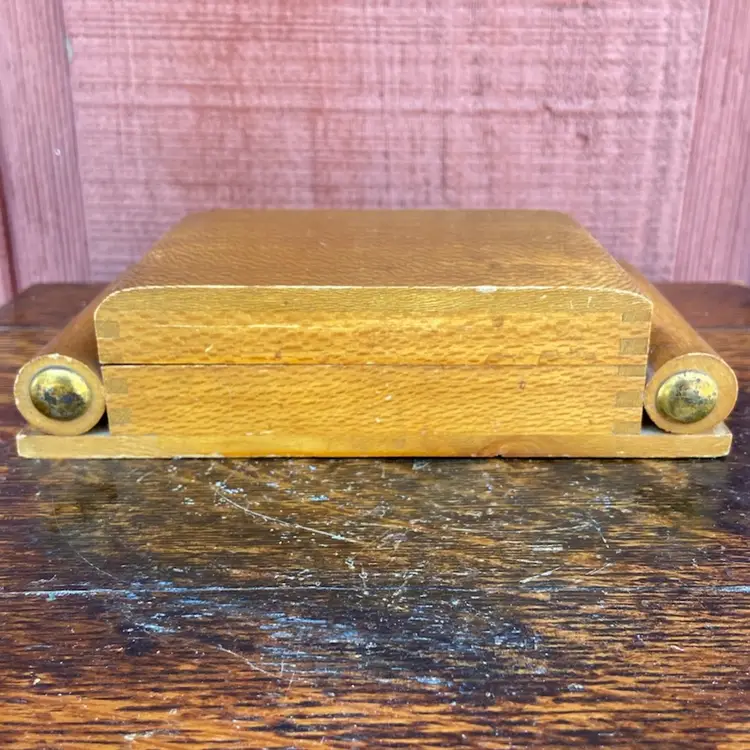 Lidded Wooden Box. 7”l x 3.5”d x 1.75”h. Beautiful Wood Grain. Metal Accents.