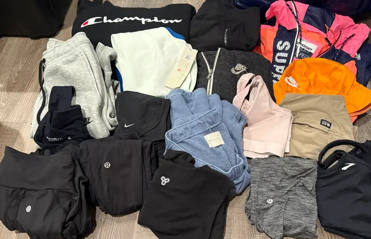 Whatnot - Athletic Box Lululemon, Gymshark, Nike, Etc