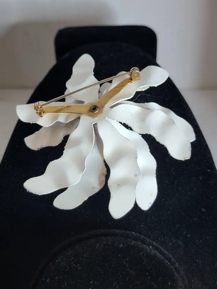 Vintage Coro Flower Brooch