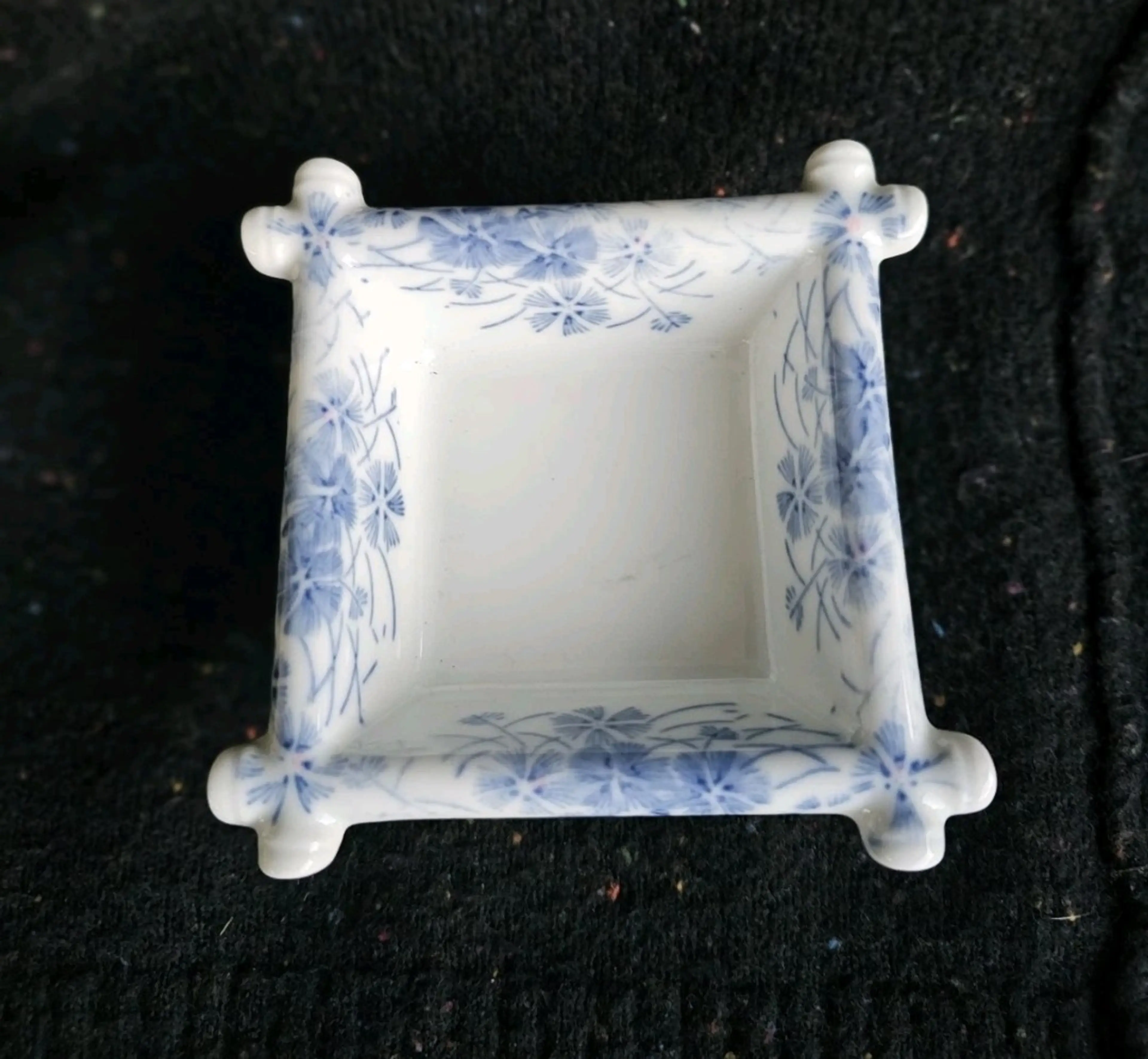 Image 1 of 4
