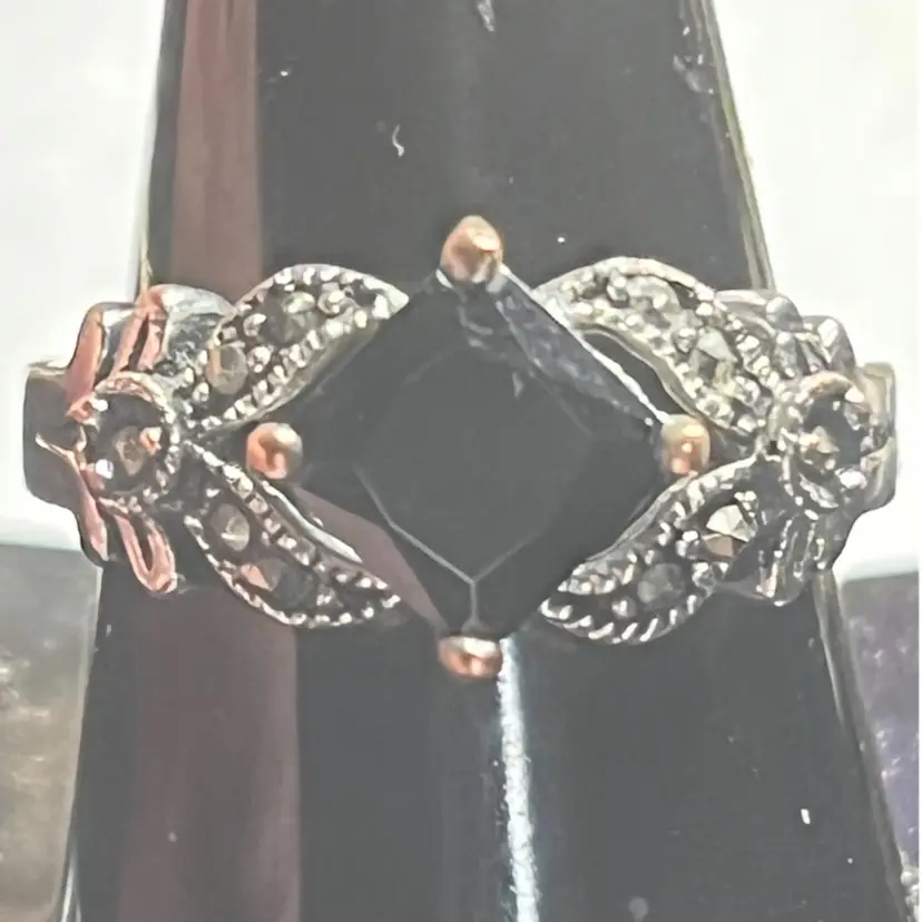 Ring As Pictured Size 8