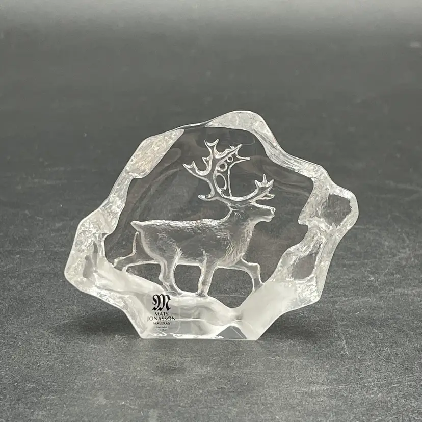 Mats Jonasson Maleras Etched Reindeer Crystal Sculpture Miniature Signed