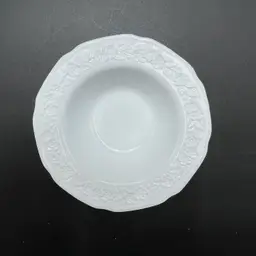 Indiana White Milk Glass Orange Blossom berry Dessert Bowl VTG Dinnerware