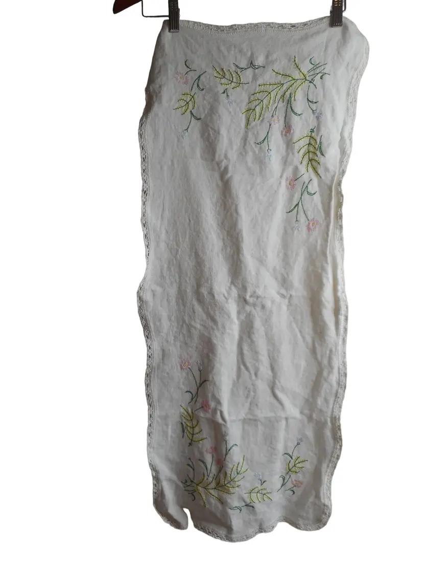 Vintage Pink Green Floral handmade embroidered Lace Dresser scarf runner