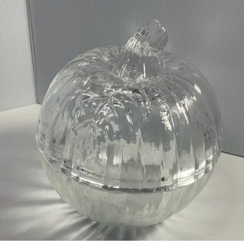 Smith Clear Pumpkin Covered Dish