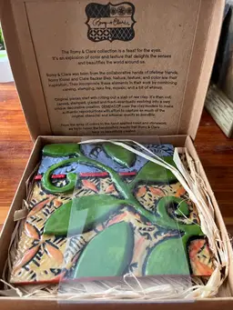 2014 Romy & Clare Grow Strong Hanging Decorative Tile Whimsical Bean Stalk