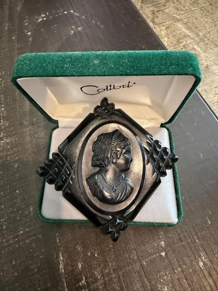 Vintage Black Mourning Brooch