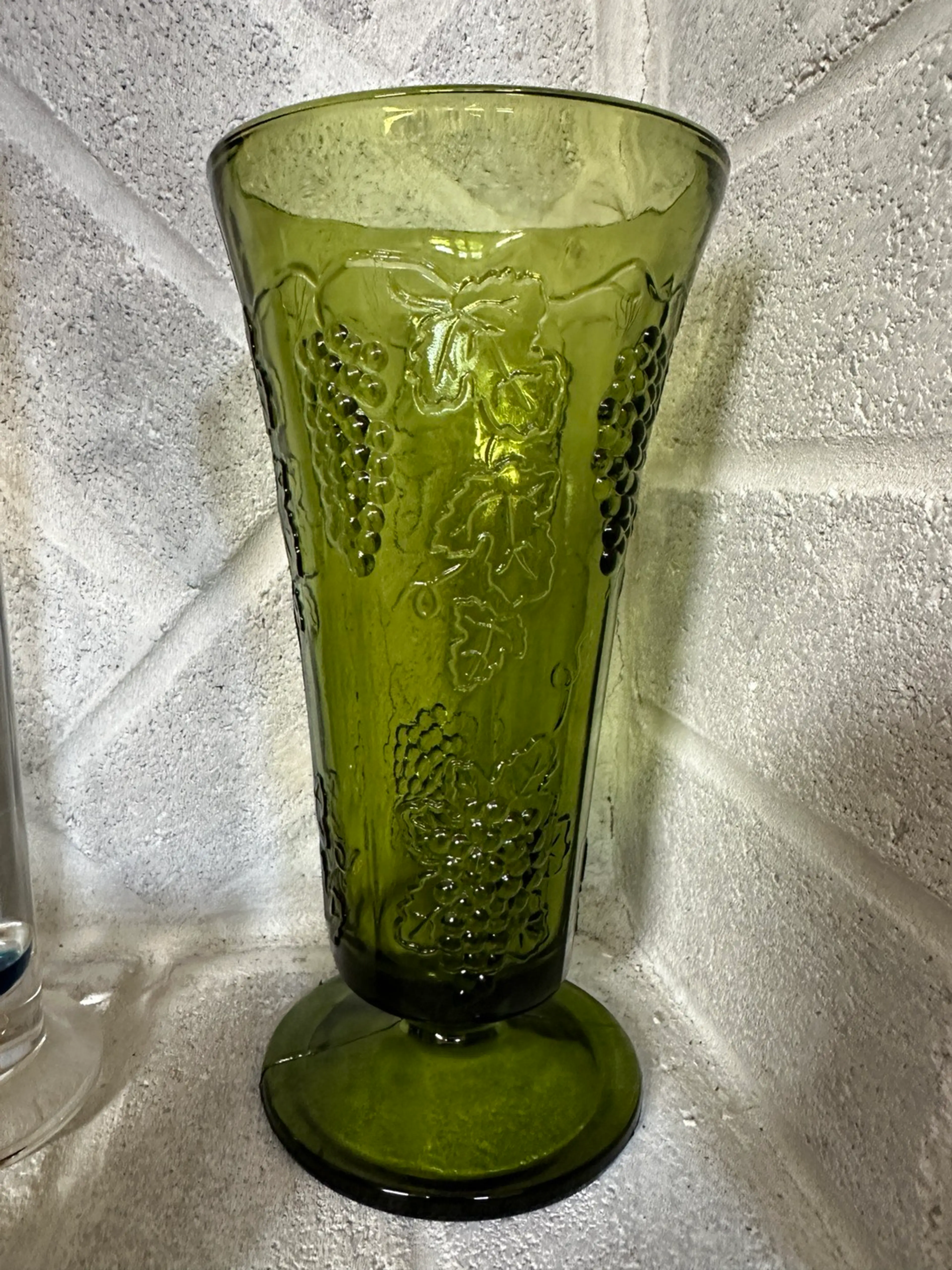 Image 2 of 6