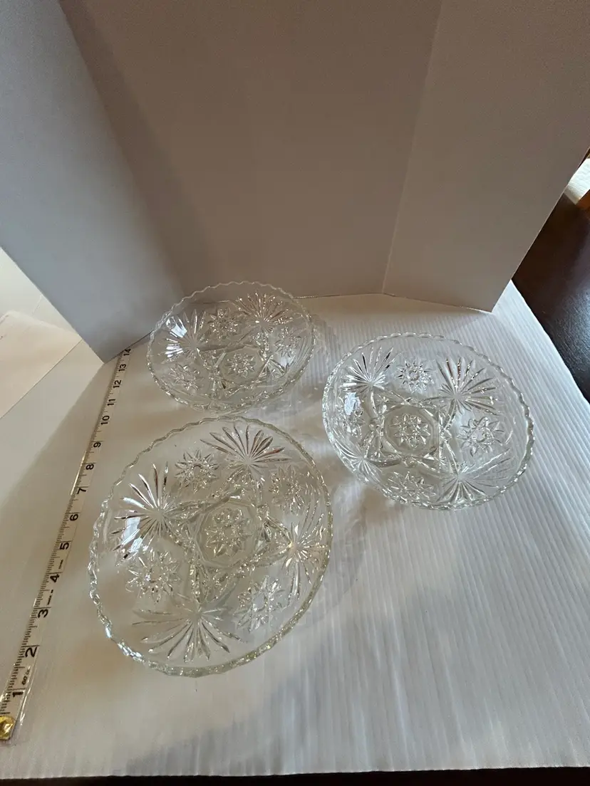 Vintage Anchor Hocking salad/serving bowl