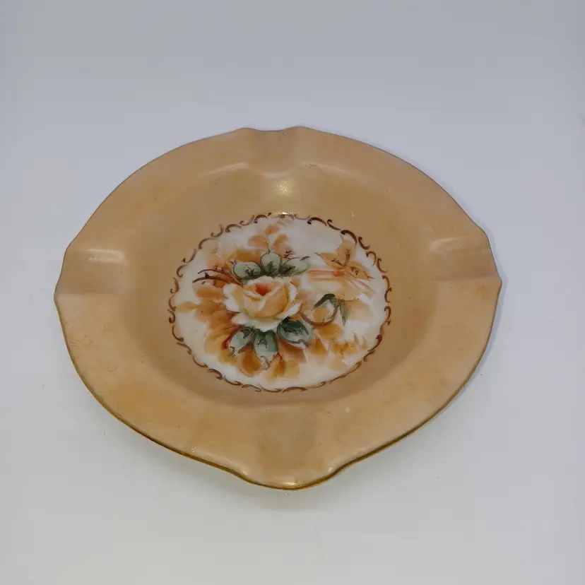 Vintage Czechoslovakia hand-painted ashtray Circa 1940s