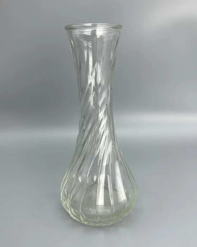 Hoosier 6" Glass Bud Vase #4064 - Vintage