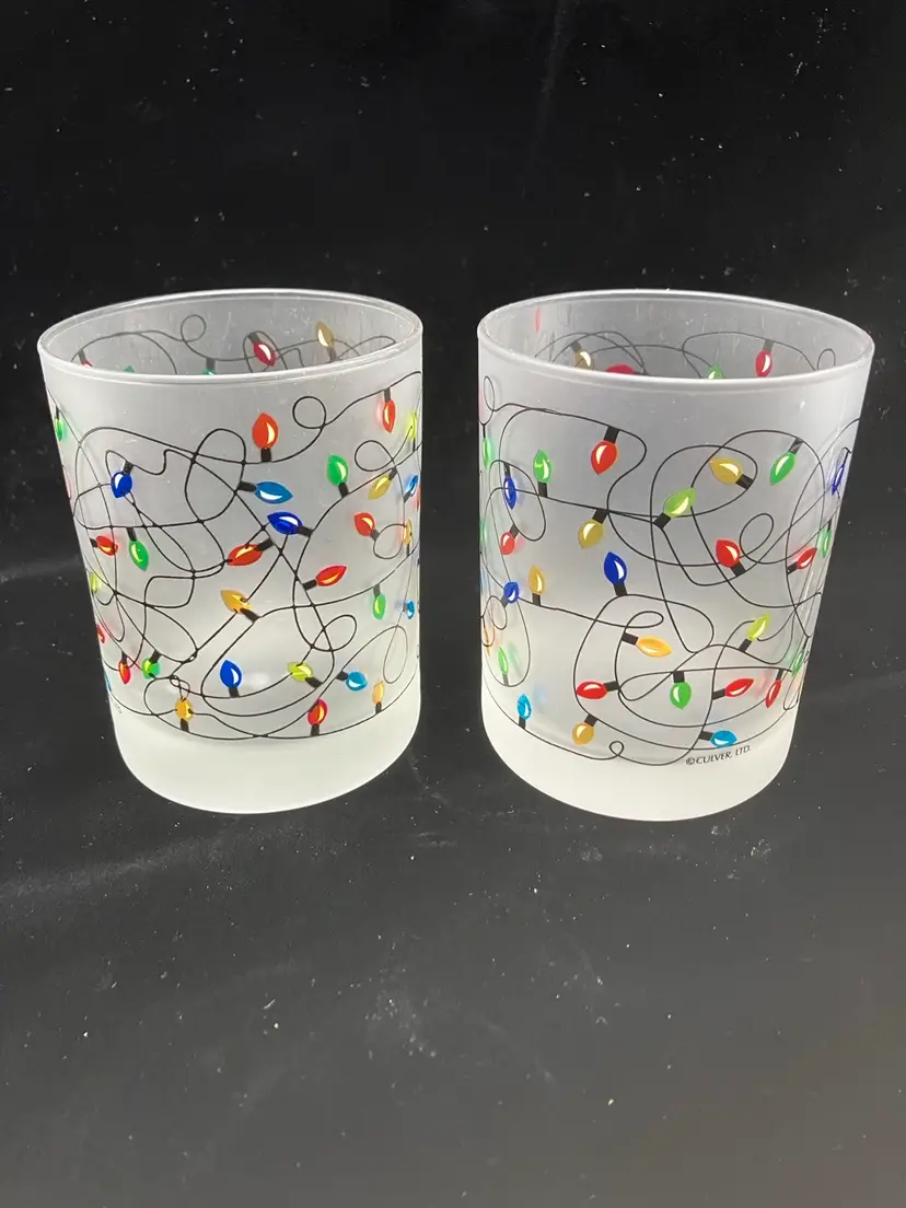BIN - Pair Of Colorful 80s Vintage Culver Rocks Lowball Glasses With Holiday Lights