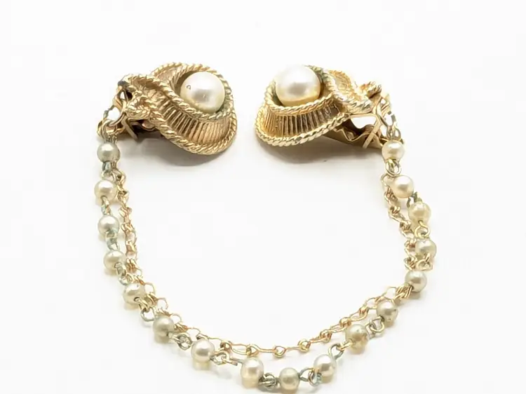Vintage Faux Pearl and Chain Sweater Clip Gold Tone
