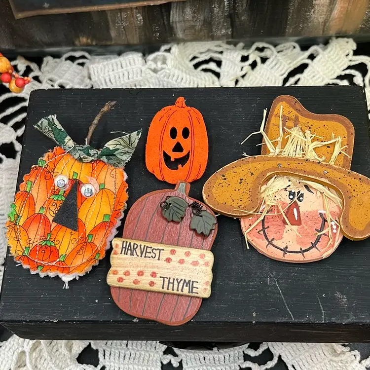 Set Of 4 Hand Crafted Halloween / Fall Pins